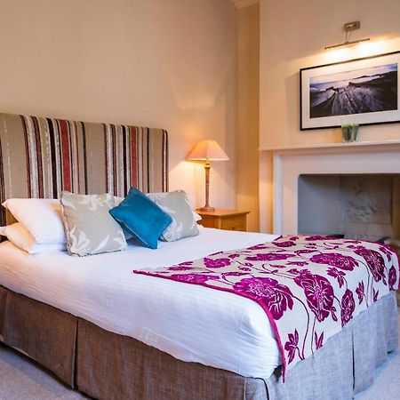 เดอะ สวอน Hotel Bradford-On-Avon ภายนอก รูปภาพ