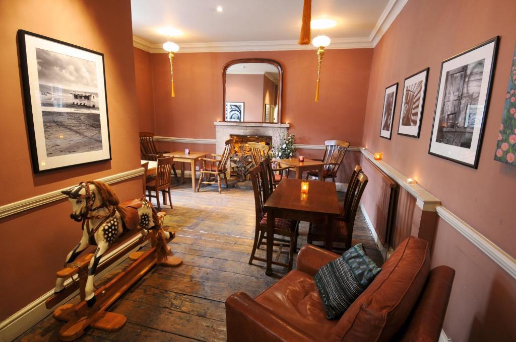เดอะ สวอน Hotel Bradford-On-Avon ภายนอก รูปภาพ
