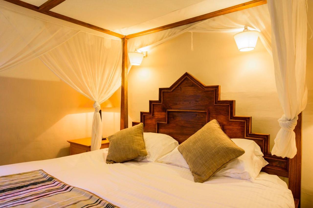 เดอะ สวอน Hotel Bradford-On-Avon ภายนอก รูปภาพ