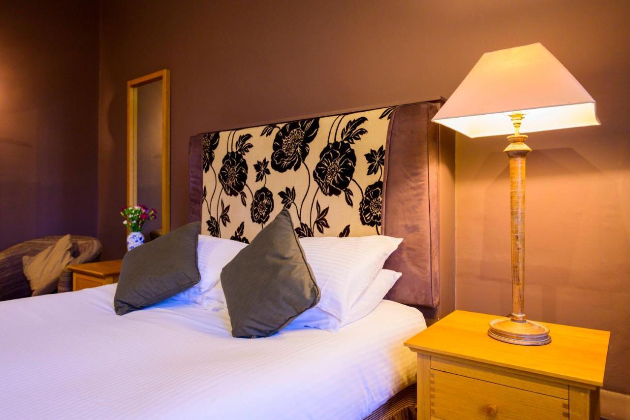 เดอะ สวอน Hotel Bradford-On-Avon ภายนอก รูปภาพ