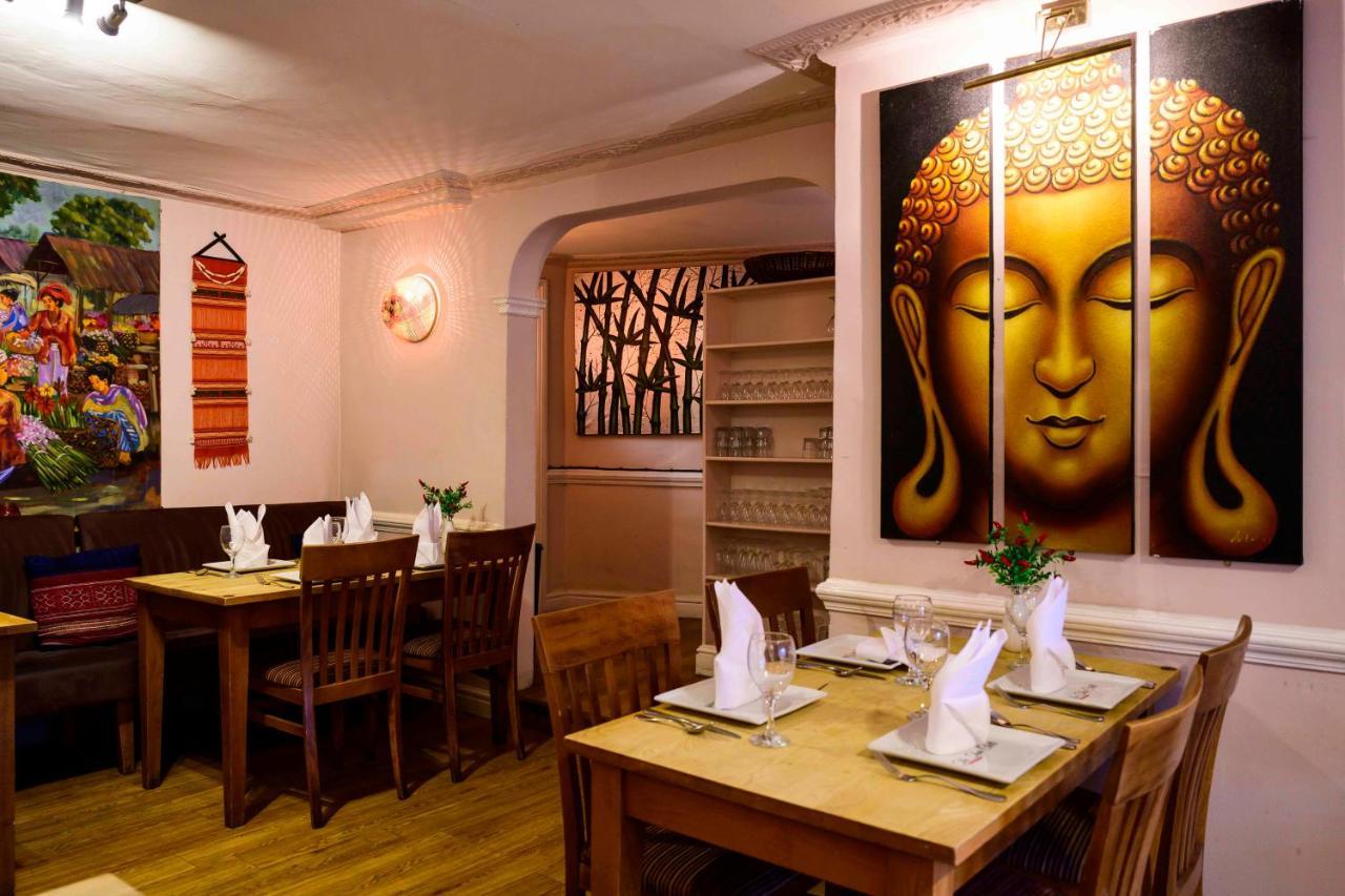 เดอะ สวอน Hotel Bradford-On-Avon ภายนอก รูปภาพ