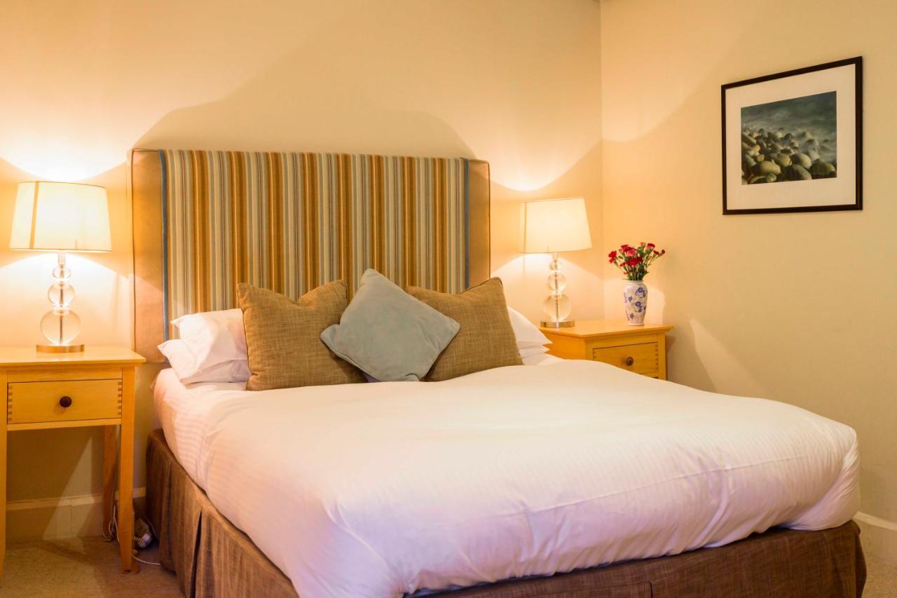 เดอะ สวอน Hotel Bradford-On-Avon ภายนอก รูปภาพ
