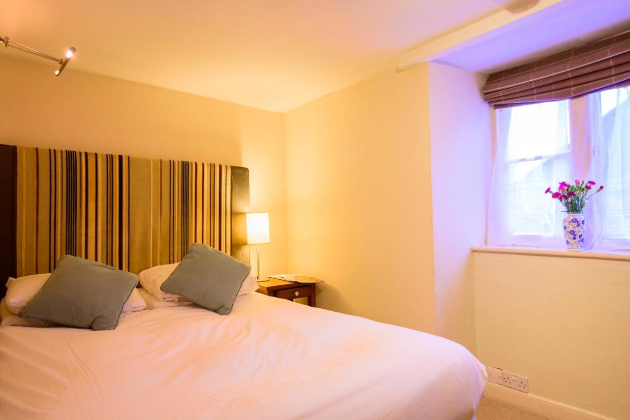 เดอะ สวอน Hotel Bradford-On-Avon ภายนอก รูปภาพ